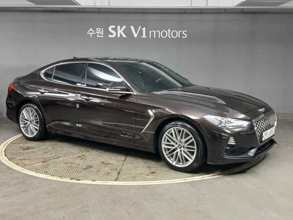 Genesis G70 - Vista 4
