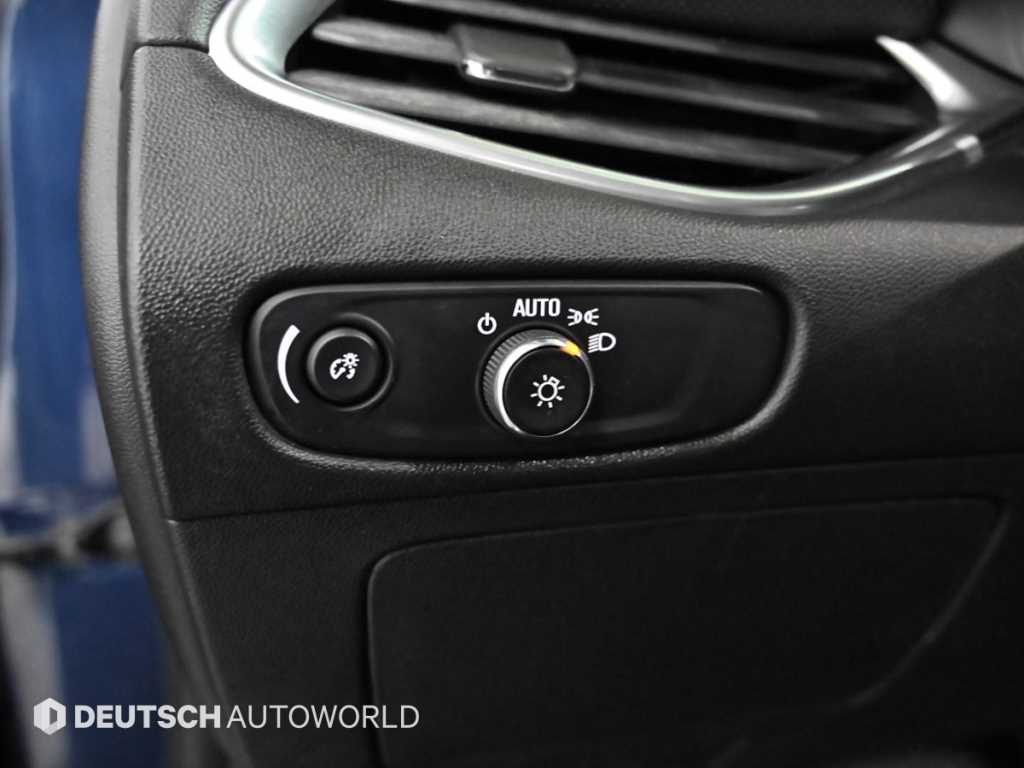 Chevrolet Malibu 2017 Azul - Importación desde Corea - HF Imports Iquique - Foto 16