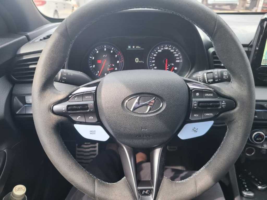 HYUNDAI Veloster - Vista 11