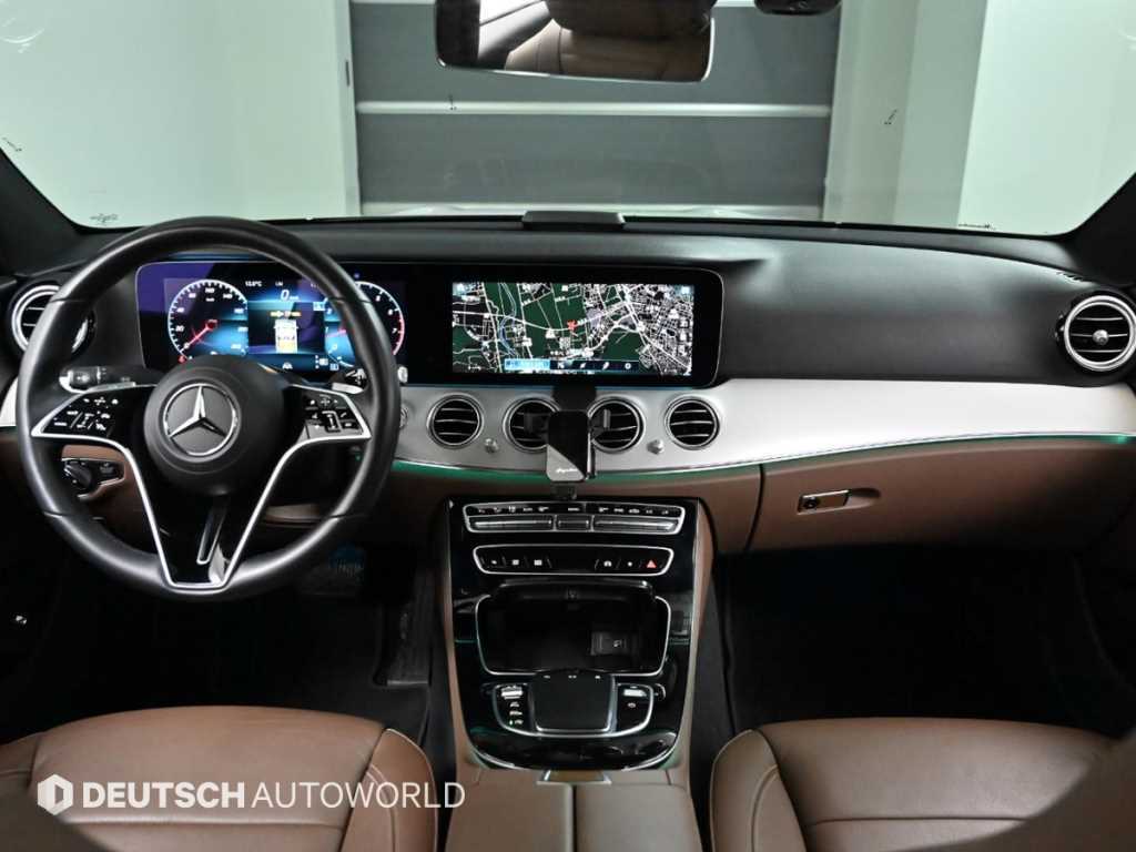 Mercedes Benz E class - Vista 7