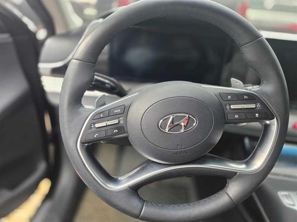 HYUNDAI Grandeur - Vista 3