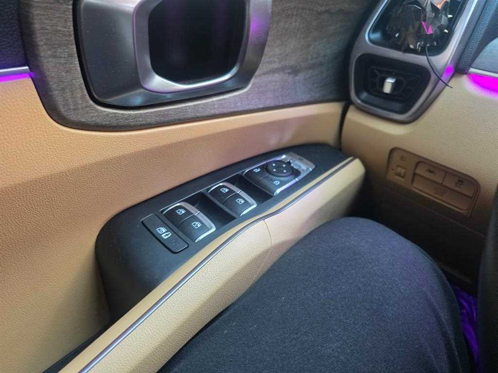 KIA Sorento - Vista 8