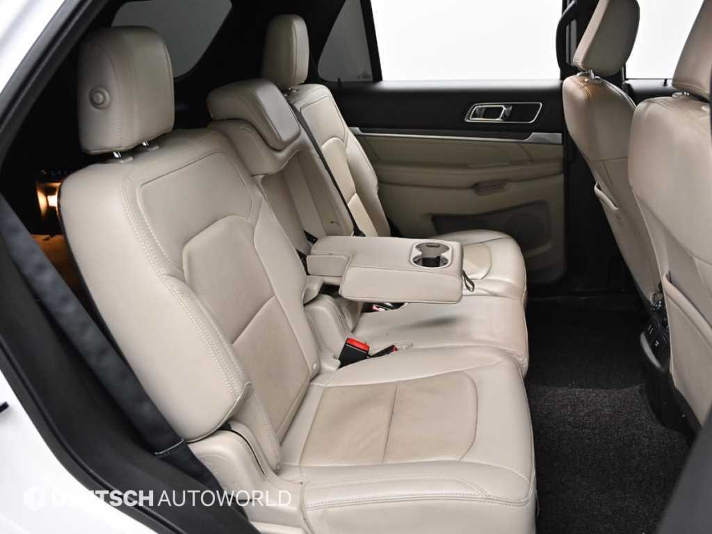 Ford Explorer - Vista 12