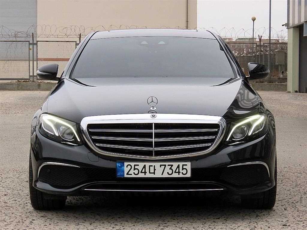 Mercedes Benz E class 2017 Negro - Importación desde Corea - HF Imports Iquique - Foto 1