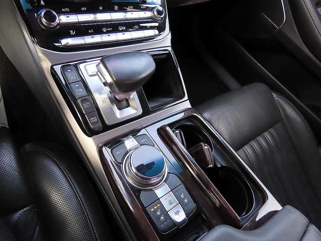 Genesis EQ900 - Vista 11