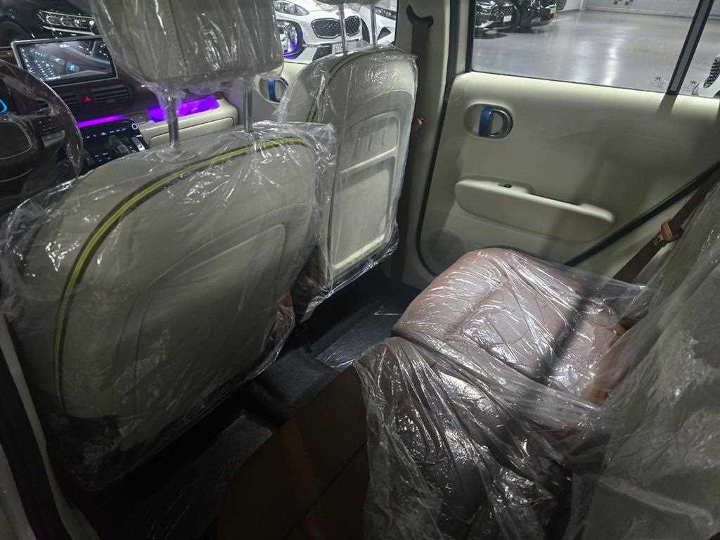 HYUNDAI Casper - Vista 7