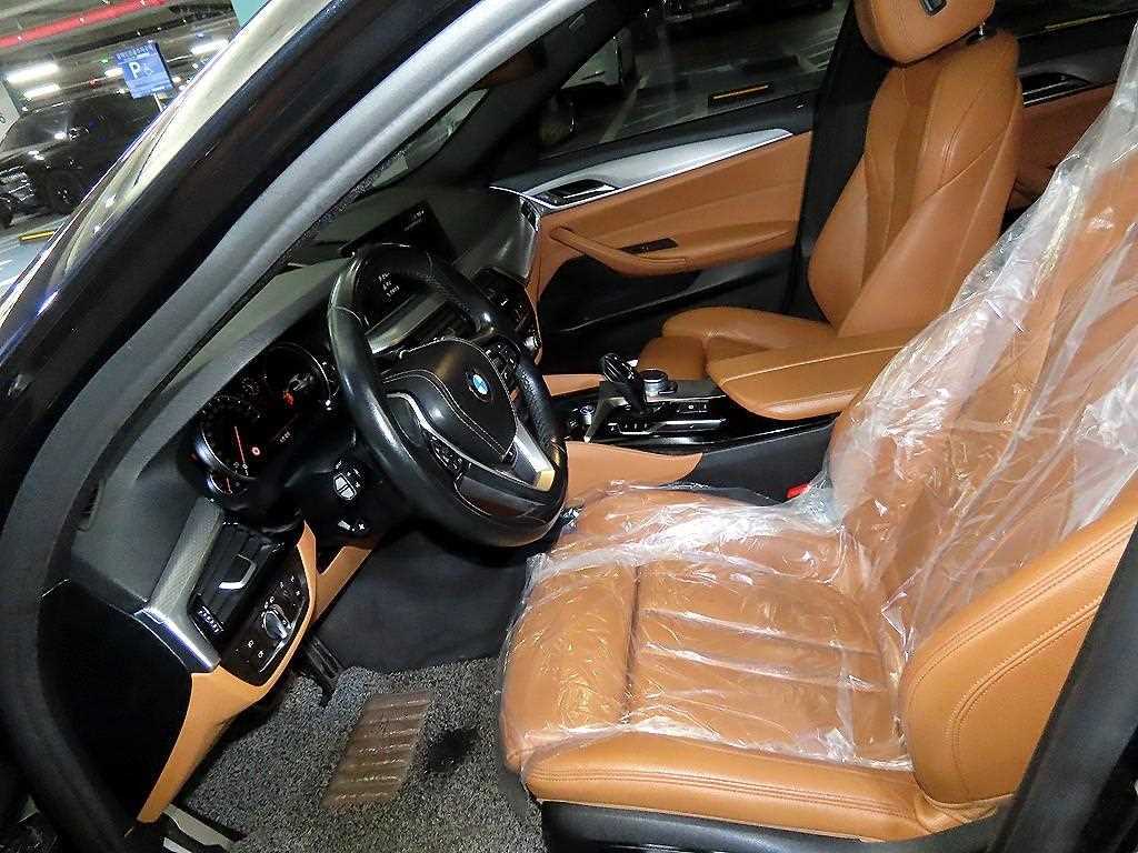 BMW 5 Series - Vista 6