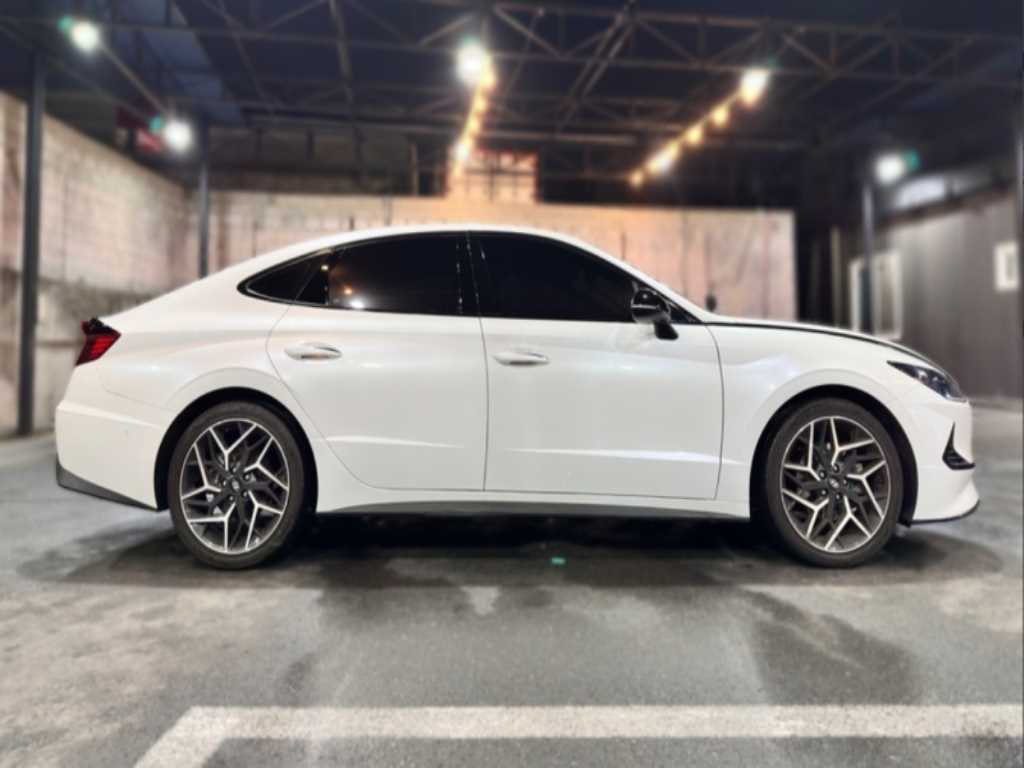 HYUNDAI Sonata - Vista 8