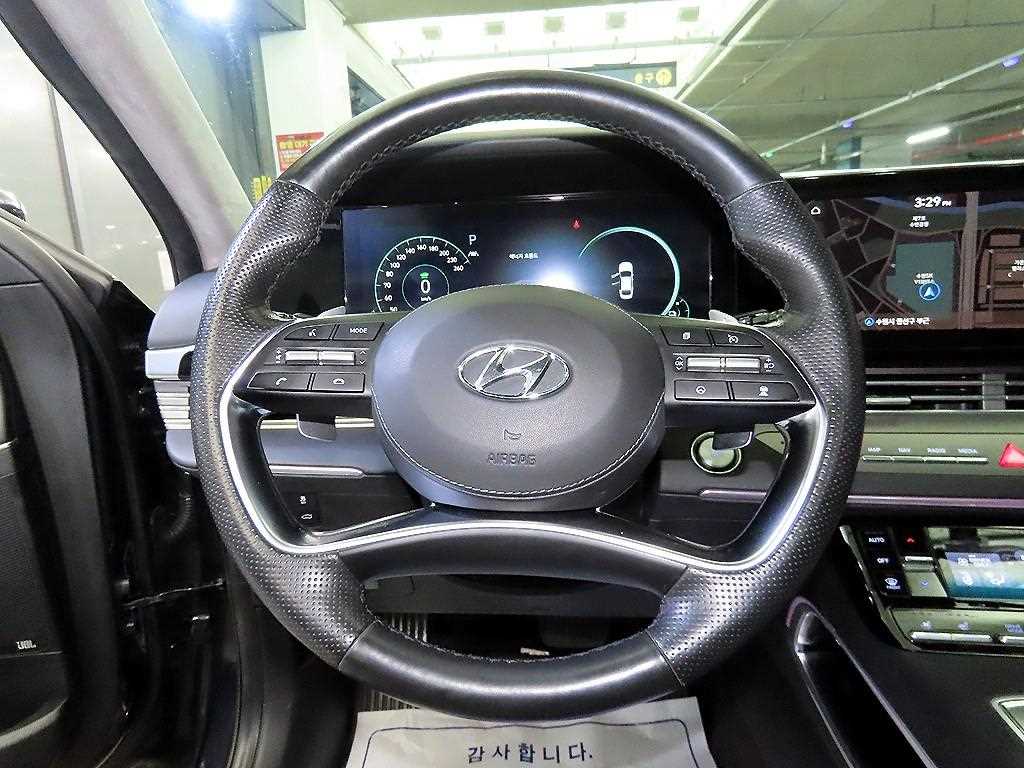 HYUNDAI Grandeur - Vista 8