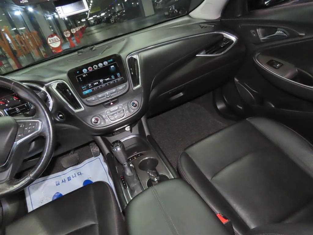 Chevrolet Malibu 2017 Negro - Importación desde Corea - HF Imports Iquique - Foto 13