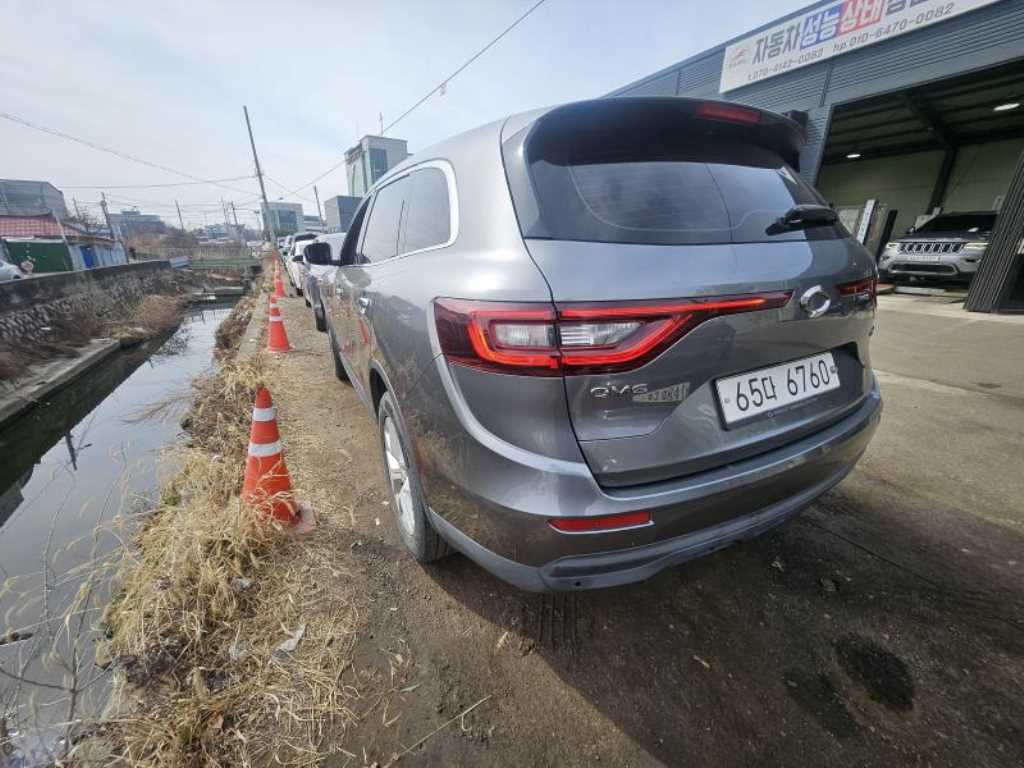 SAMSUNG QM6 - Vista 4