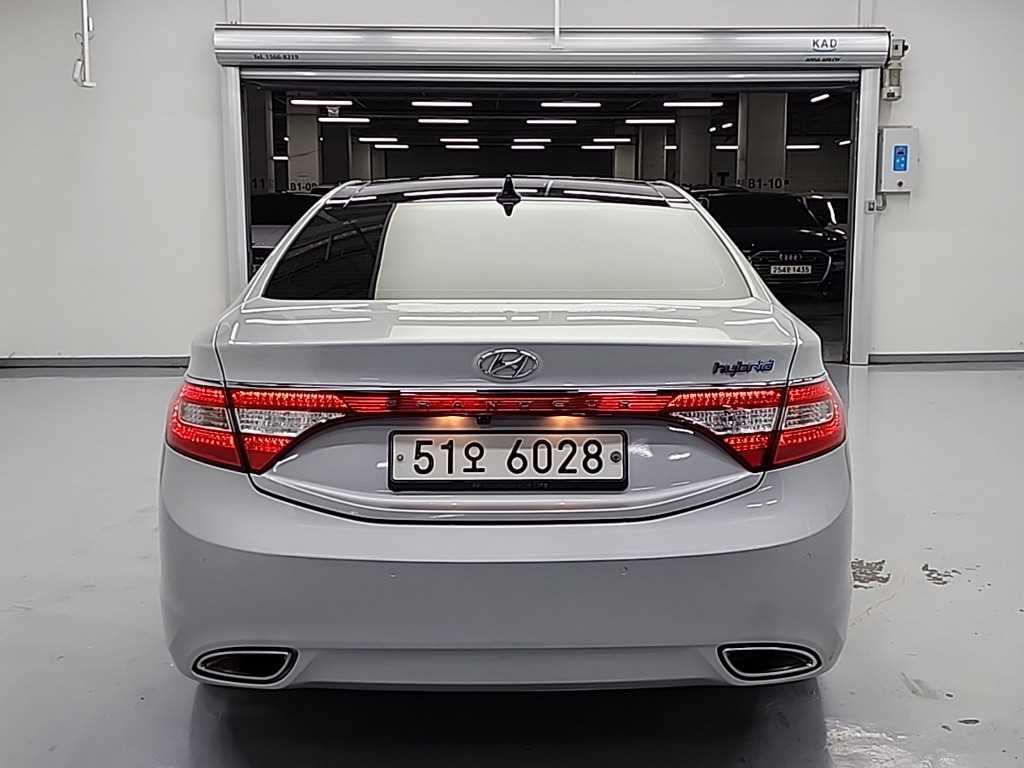 HYUNDAI Grandeur - Vista 3