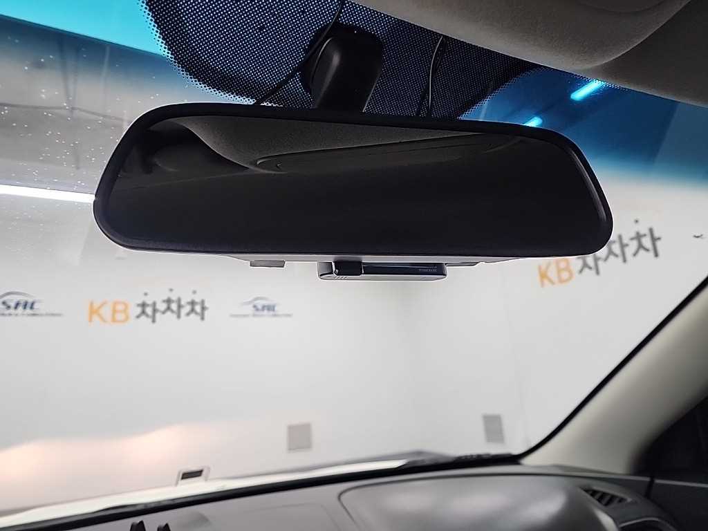 Ssangyong Tivoli 2016 Blanco - Importación desde Corea - HF Imports Iquique - Foto 15