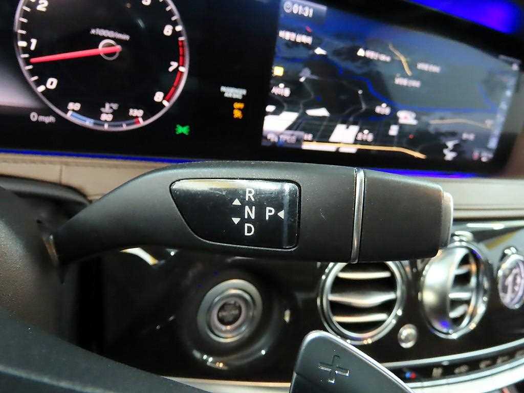 Mercedes Benz S Class - Vista 10