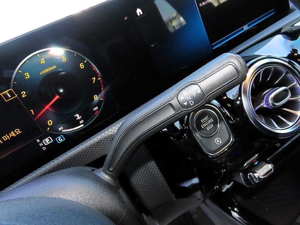 Mercedes Benz CLA Class - Vista 11