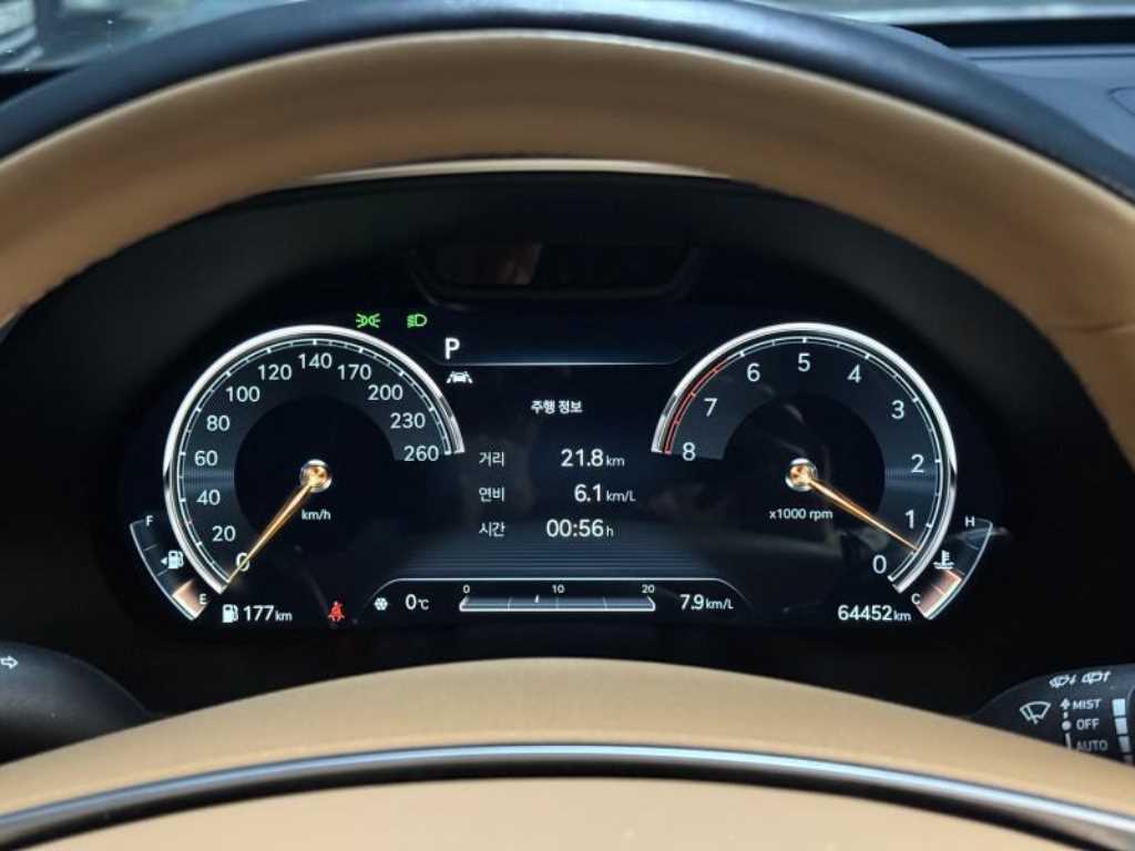 Genesis GV80 - Vista 8