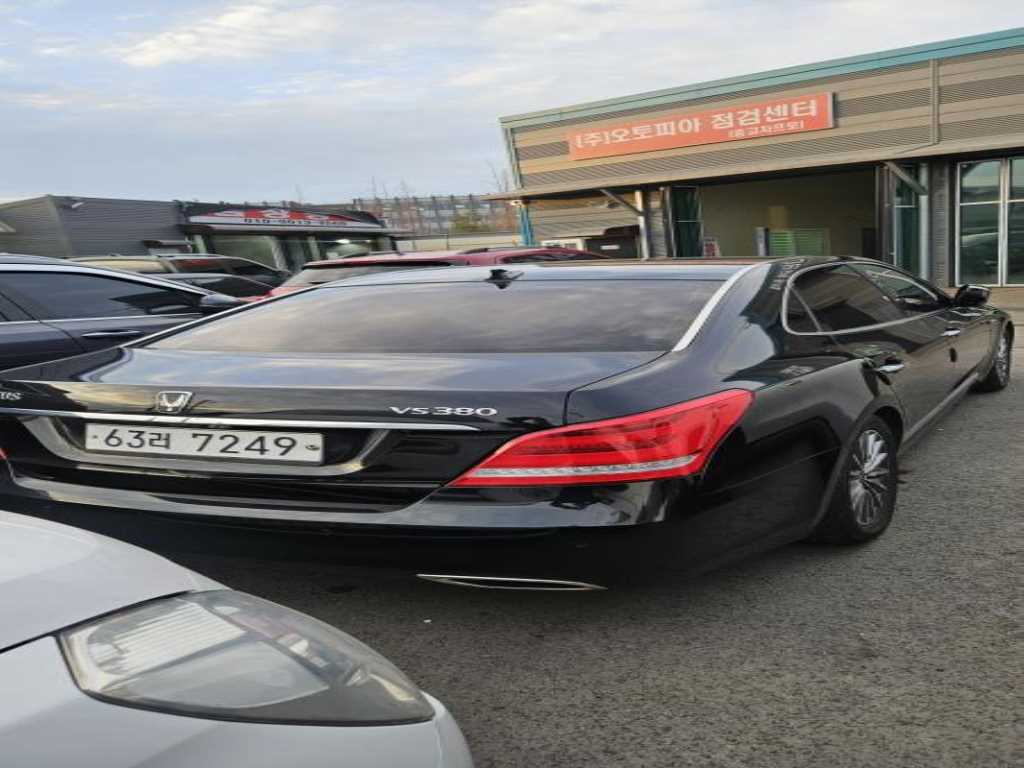 HYUNDAI Equus - Vista 3