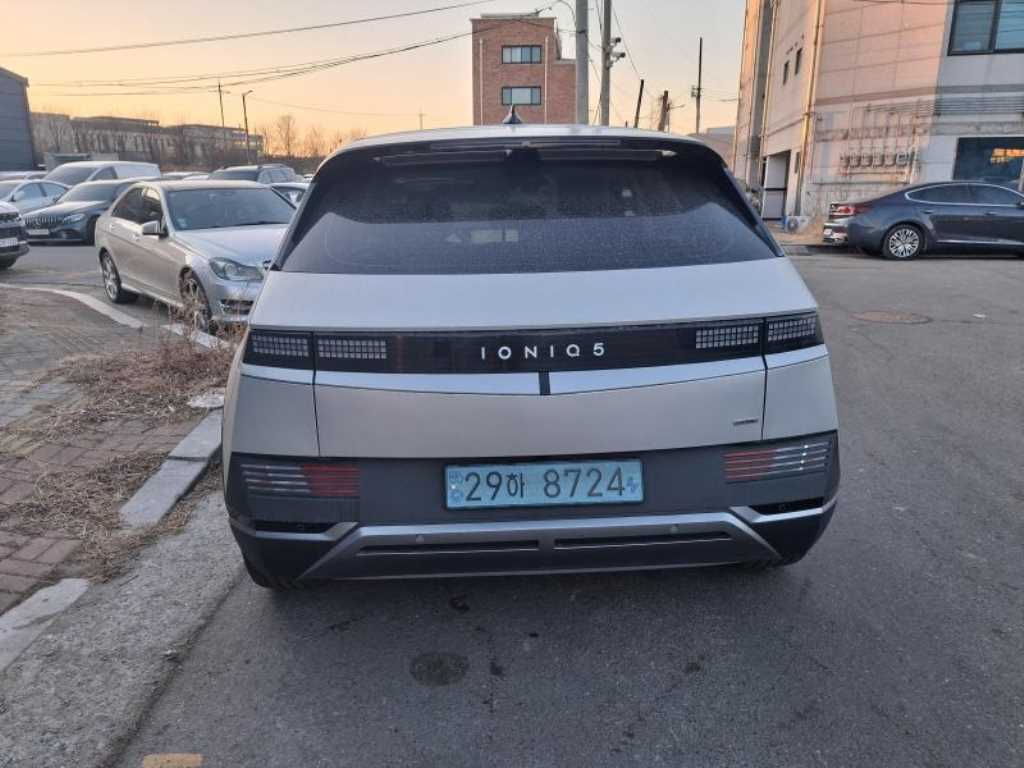 HYUNDAI Ioniq 5 - Vista 3