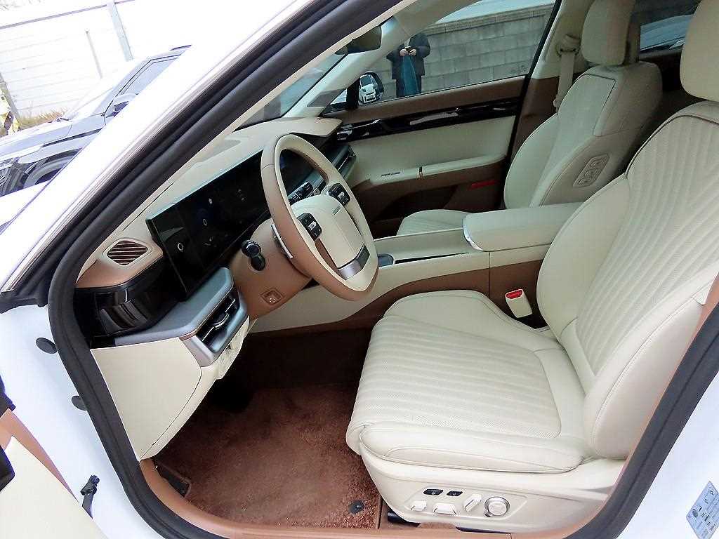 HYUNDAI Grandeur - Vista 5