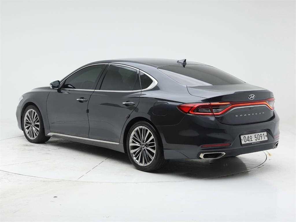 HYUNDAI Grandeur - Vista 4