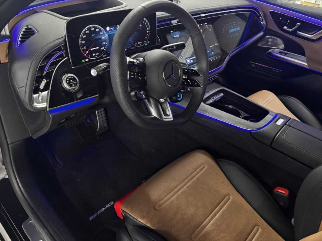 Mercedes Benz E class - Vista 10