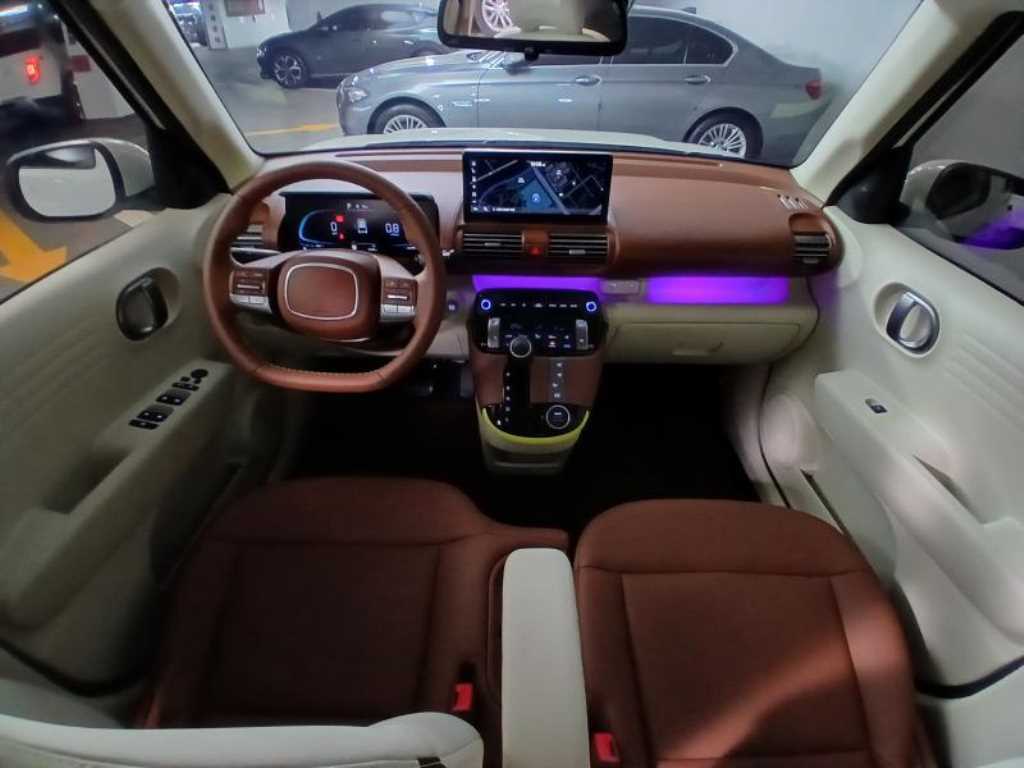 HYUNDAI Casper - Vista 6