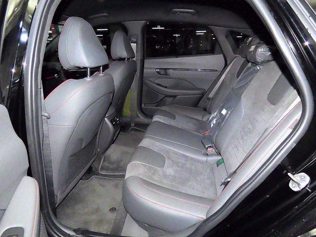 HYUNDAI Sonata - Vista 7