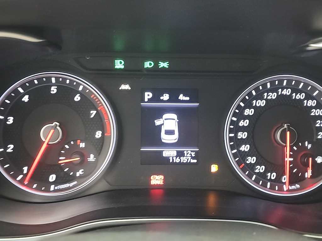 Genesis G70 - Vista 6