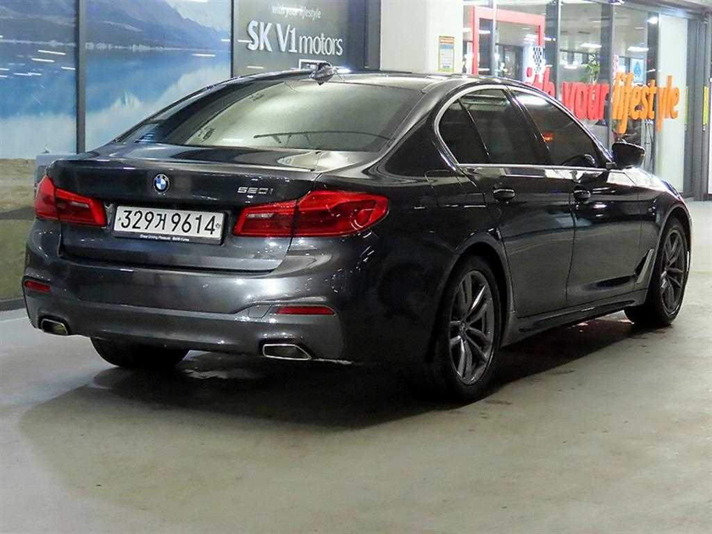 BMW 5 Series - Vista 3