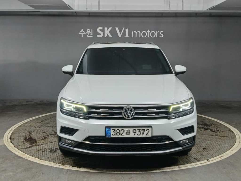 Volkswagen Tiguan 2020 Blanco - Importación desde Corea - HF Imports Iquique - Foto 1