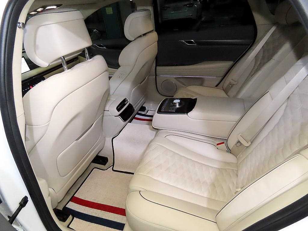 Genesis G80 - Vista 7