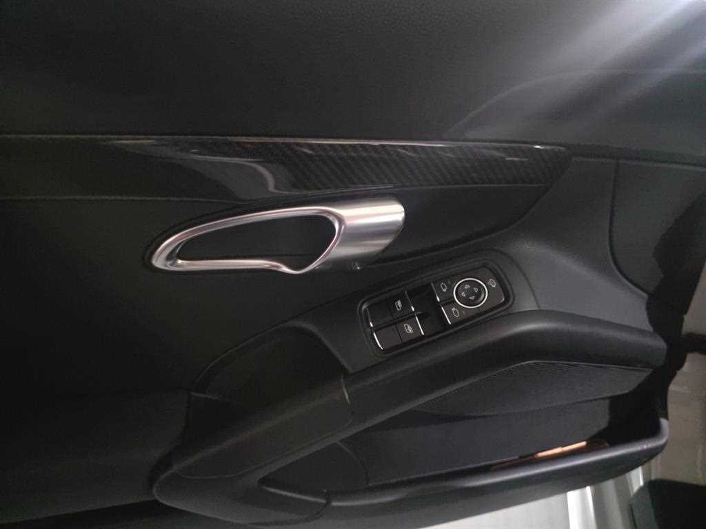 Porsche 718 - Vista 7