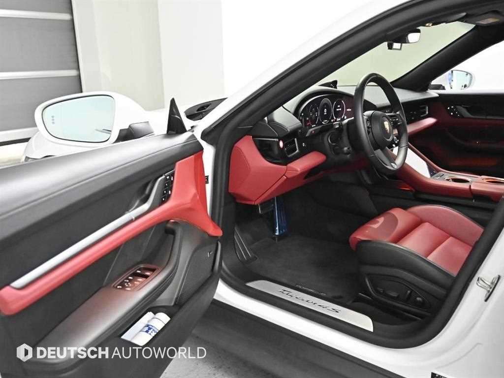 Porsche Taycan - Vista 11