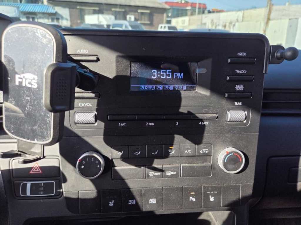 HYUNDAI Staria - Vista 9