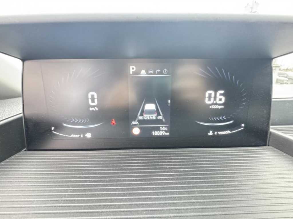 HYUNDAI Staria - Vista 6