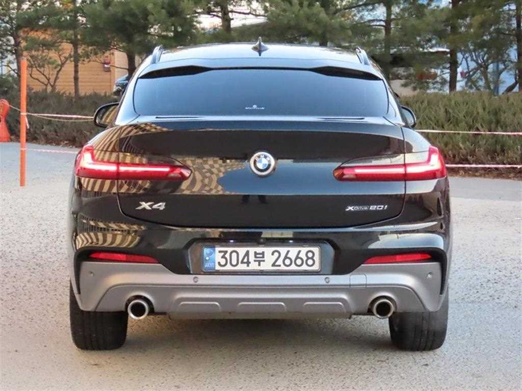 BMW X4 - Vista 4