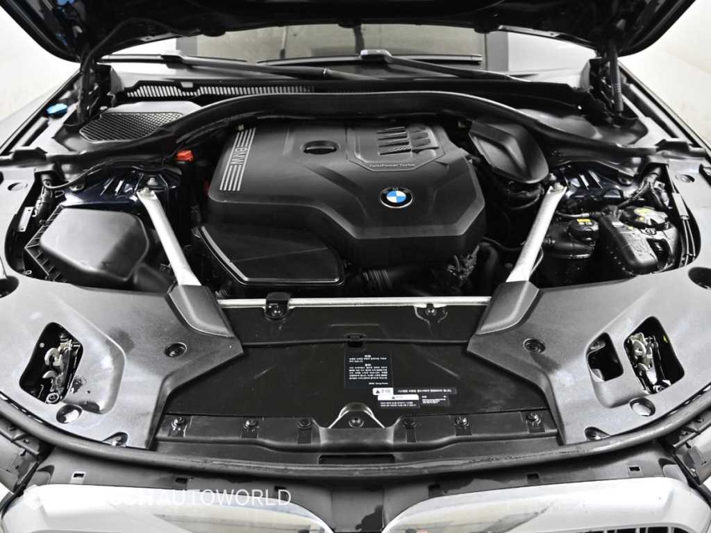 BMW 5 Series - Vista 6