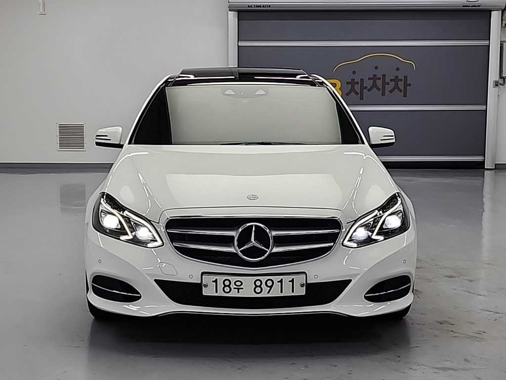 Mercedes Benz E class - Vista 2