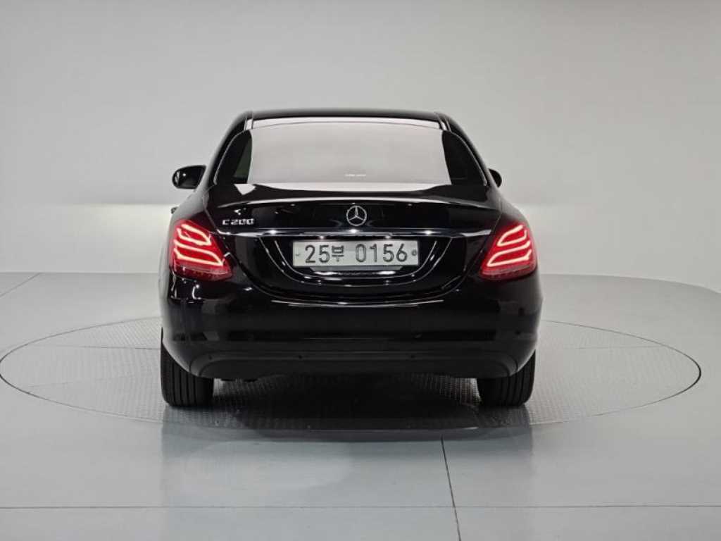 Mercedes Benz C Class - Vista 3