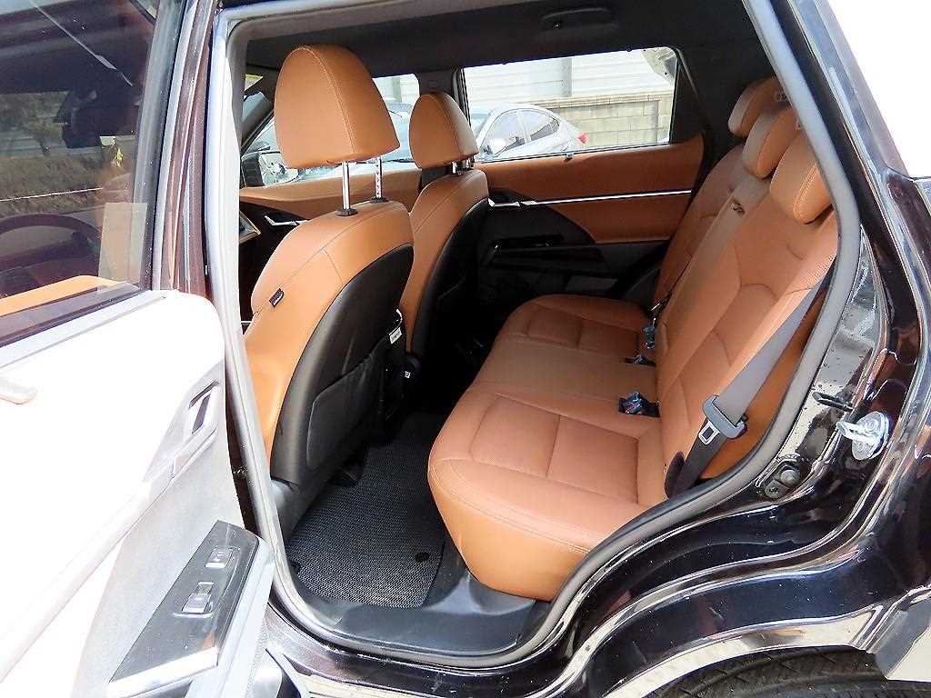 Ssangyong Torres - Vista 6