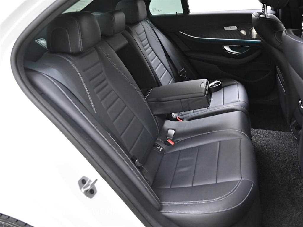 Mercedes Benz E class - Vista 12