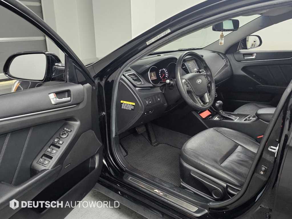 KIA K7 - Vista 9