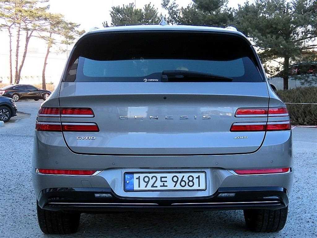 Genesis GV80 - Vista 4