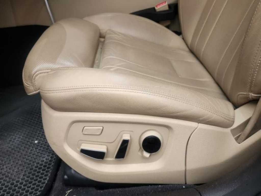 Genesis G80 - Vista 9