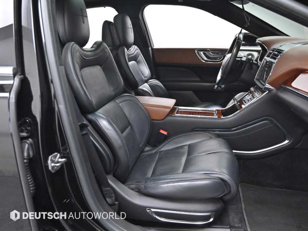 Lincoln Continental - Vista 10