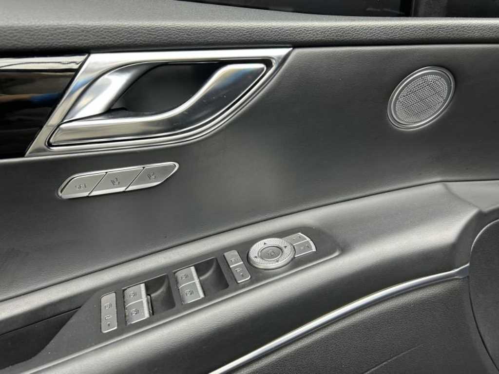 Genesis GV80 - Vista 12