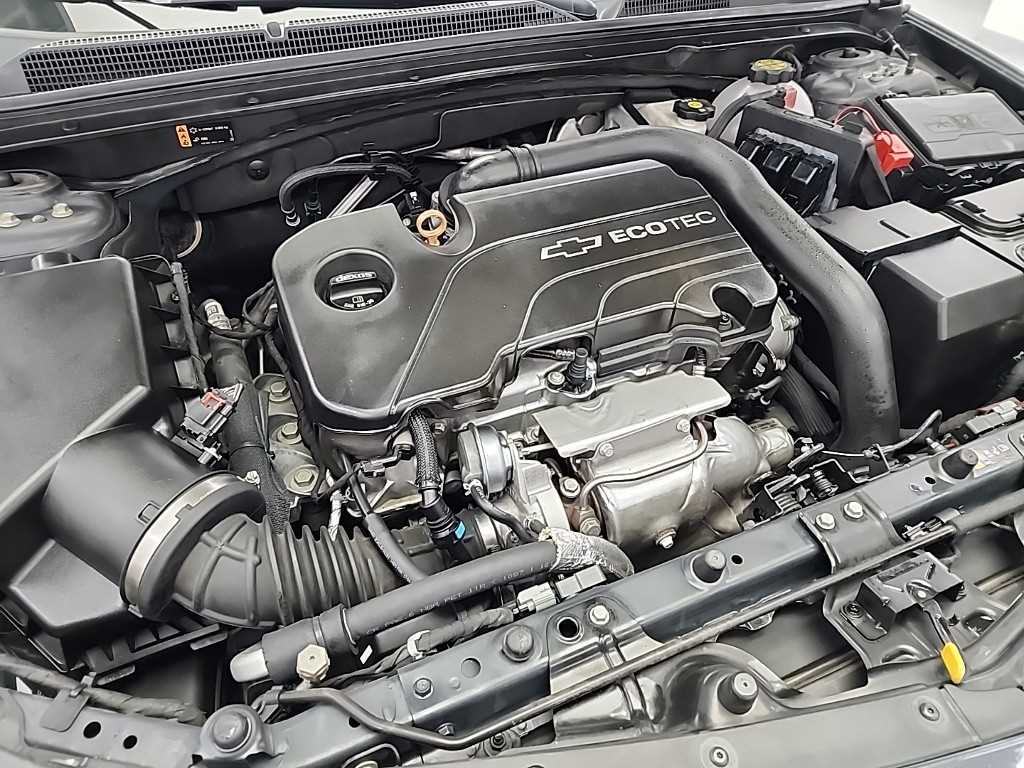 Chevrolet Malibu - Vista 5