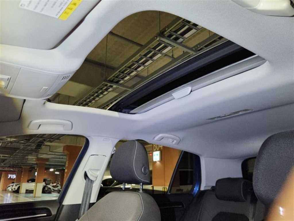 Volkswagen Golf - Vista 7