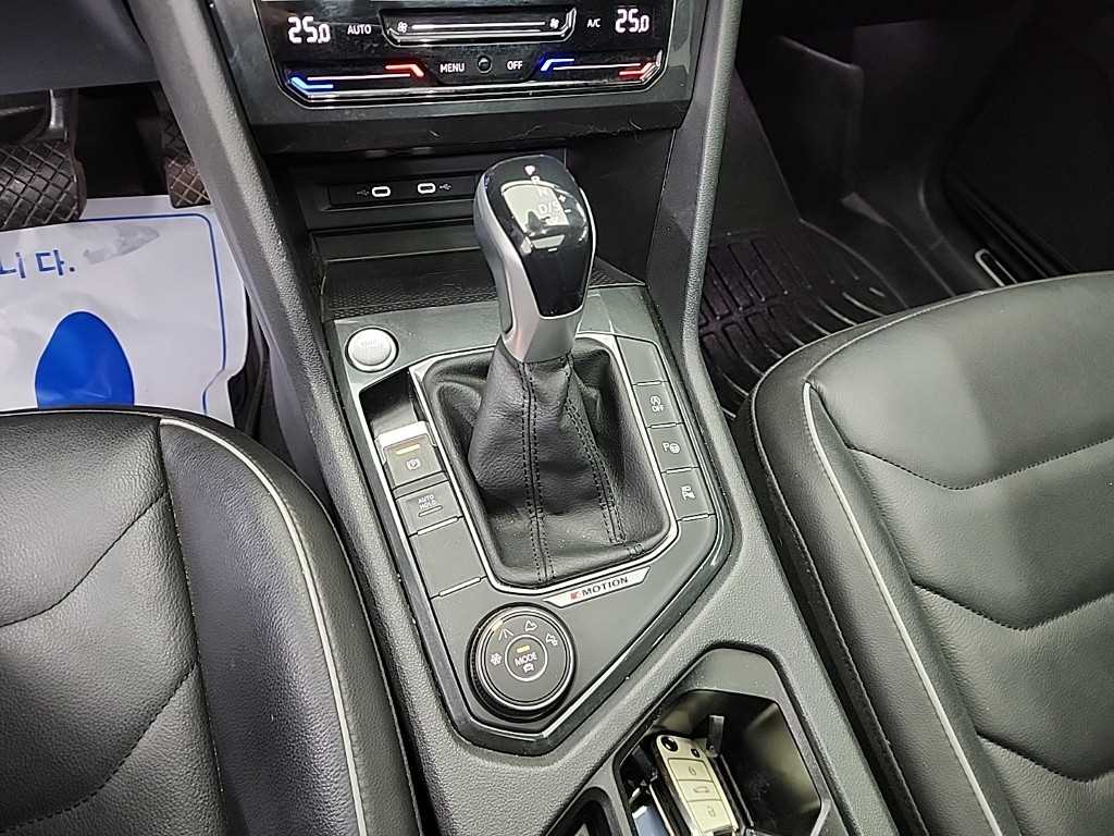 Volkswagen Tiguan - Vista 8