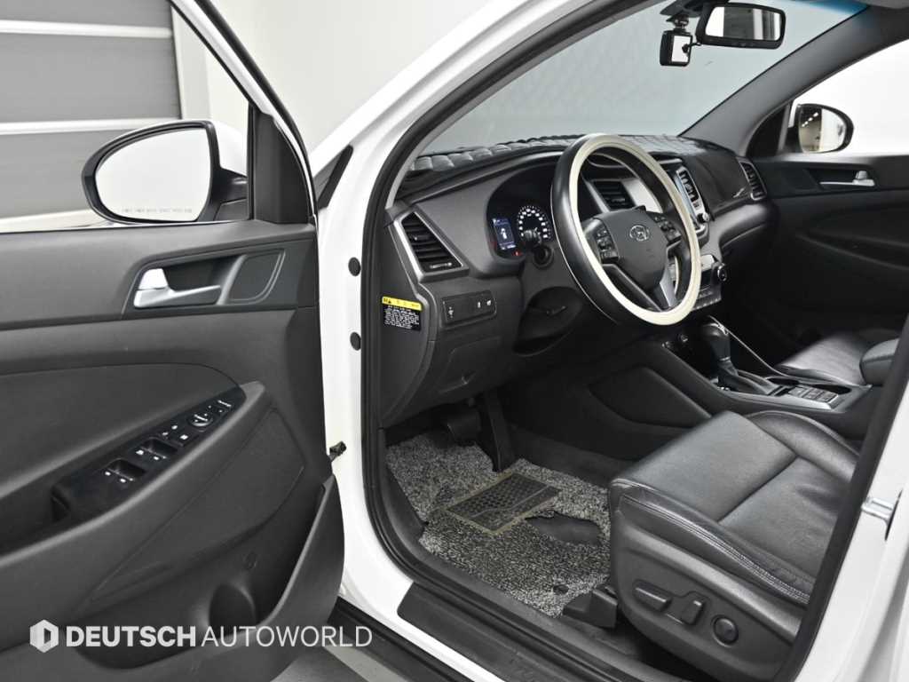 HYUNDAI Tucson - Vista 11